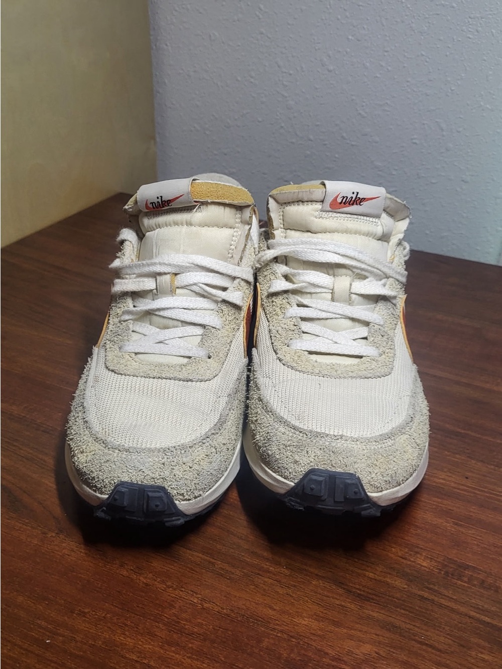 Nike Retro Runner in Cream and Yellow